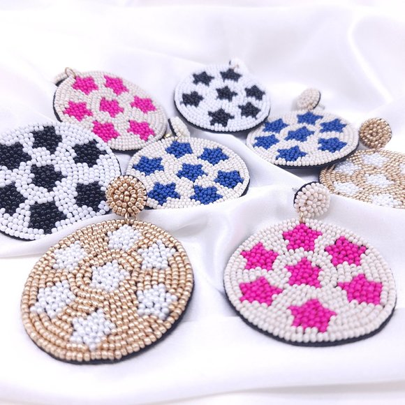 Seed bead earring, handmade, made in India, Star seed bead earring, ONLY 1 LEFT! - Picture 1 of 6